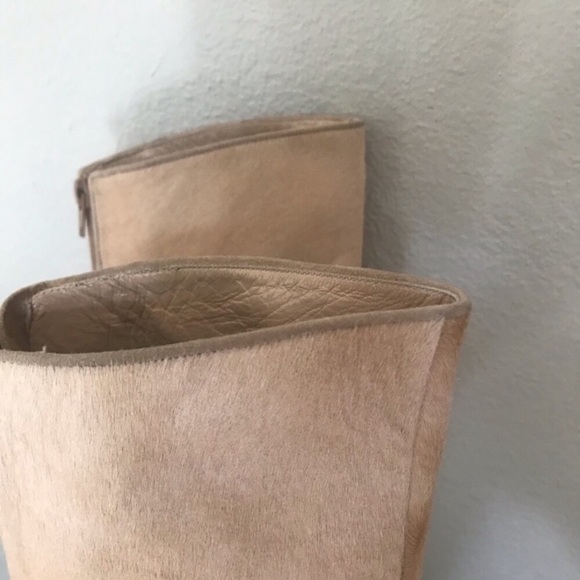 Manolo Blahnik Knee-High Tan Pony Hair Boots - Picture 3 of 8